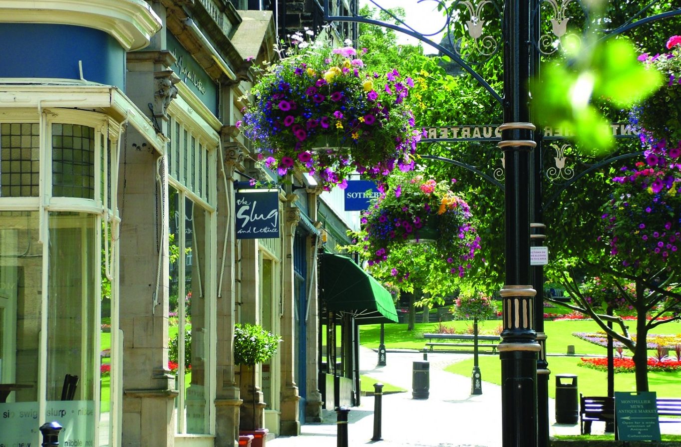 Yorkshire christmas Harrogate, Yorkshire - Montpellier Quarter © Visit Harrogate