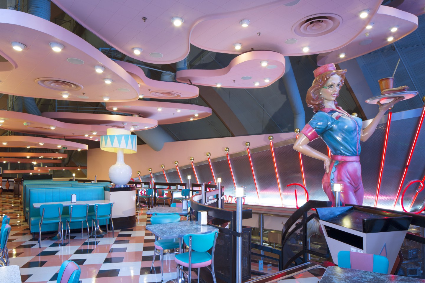 Restaurants in Disney® Village - Disneyland® Paris - Greatdays Travel Group