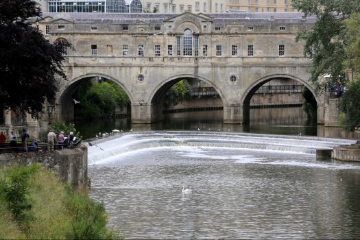 Pulteney Bridge, Bath, Somerset - Pulteney Bridge and Weir