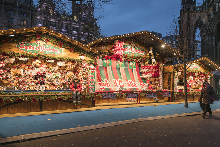 Festive Scotland - Gingerbread & Gin in Perth