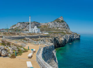 Europa Point, Coastline