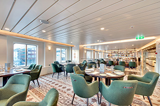 The A la Carte Restaurant on MS Kong Harald