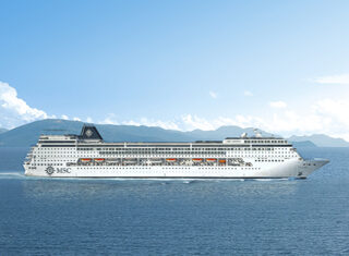 MSC Armonia, cruising