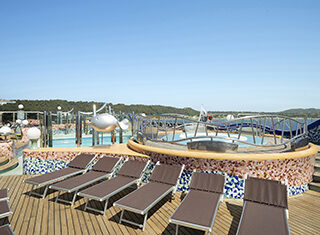 MSC Splendida, deck