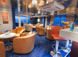 Salon Bar