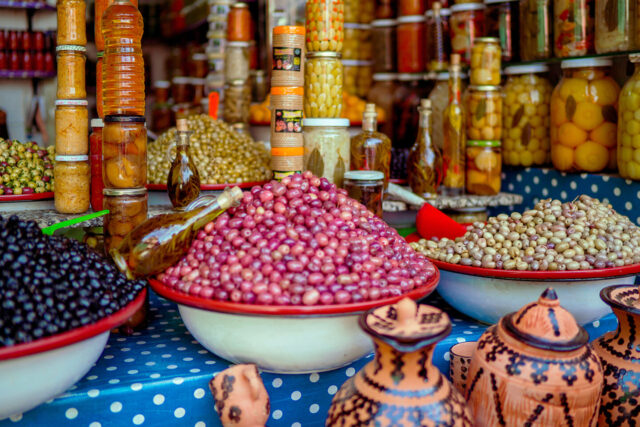 Souk, Marrakech www-visitmorocco-com-moroccan-national-tourist-office