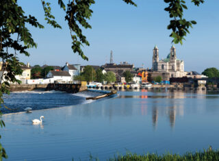 Ireland Cruise - River Shannon in Athlone town