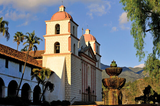 Santa Barbara Mission, Building, Church, Mountains