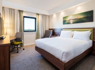 Hampton by Hilton Humberside Airport - Double Bedroom