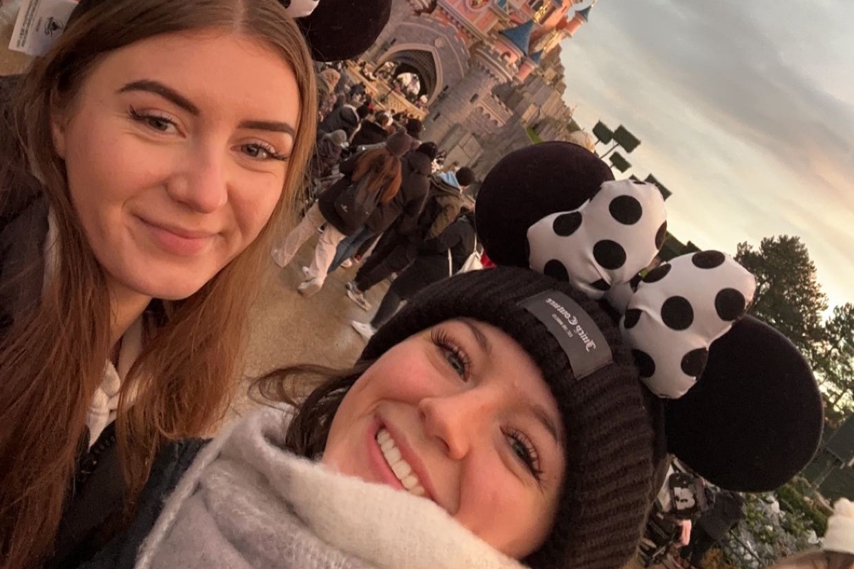 Disneyland Paris Fam Trip - Lucy & Halle (01_LCL-NCN)