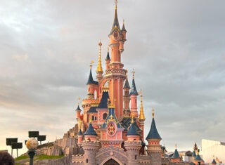 Disneyland Paris Fam Trip - Lucy & Halle (04_LCL-NCN)