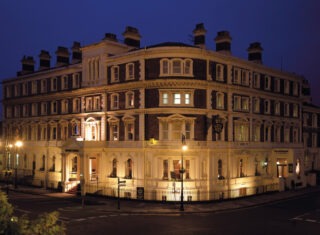 The Queen at Chester Hotel