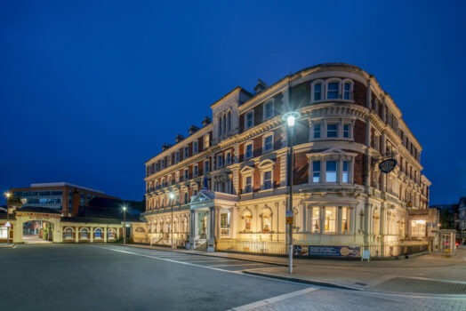 The Queen at Chester Hotel