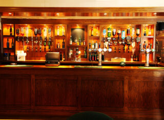 Beaufort Park Hotel - Arches Bar