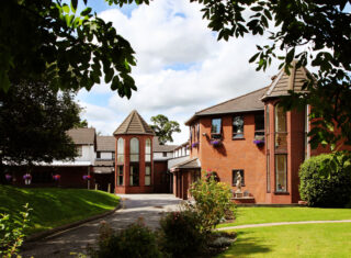 Beaufort Park Hotel - Exterior