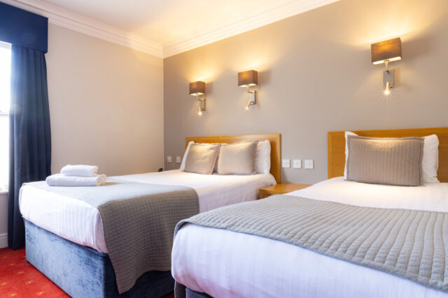 Celtic Royal Hotel - Triple Bedroom