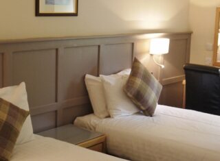 Royal Victoria hotel, Snowdonia - Twin Bedroom