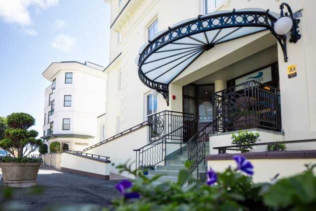 Merton Hotel - Front Entrance