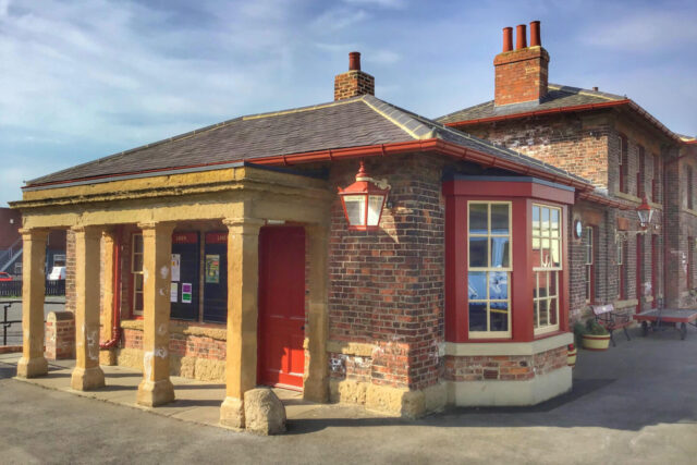 Wensleydale Railway, Station