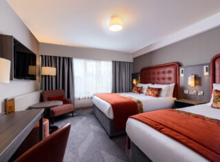 Hotel Killarney - Bedroom