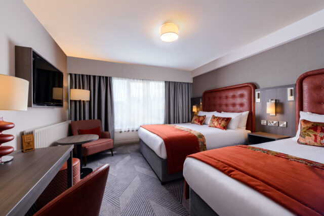Hotel Killarney - Bedroom