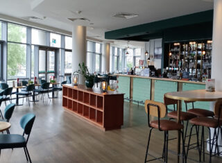 Leonardo Liverpool Bar