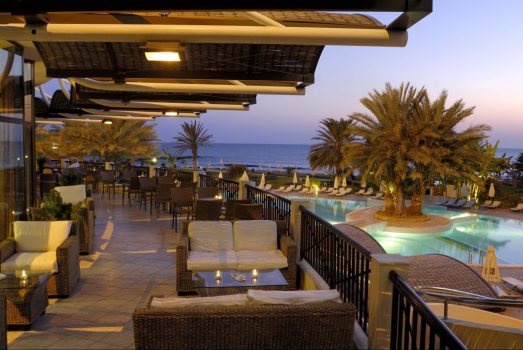 Athena Beach Hotel - Veranda night spot