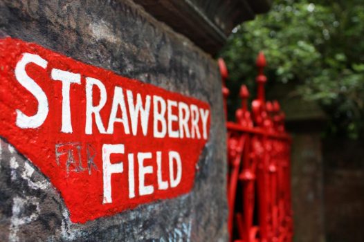 Beatles Strawberry Fields Club