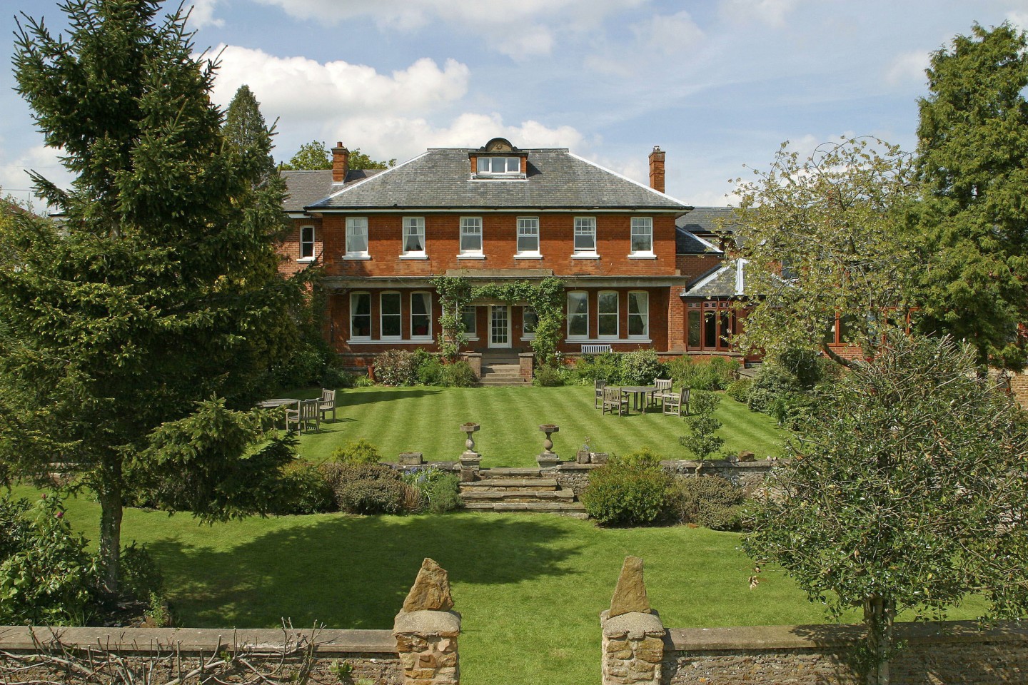 Best Western Sysonby Knoll Hotel, Melton Mowbray External Garden (NCN