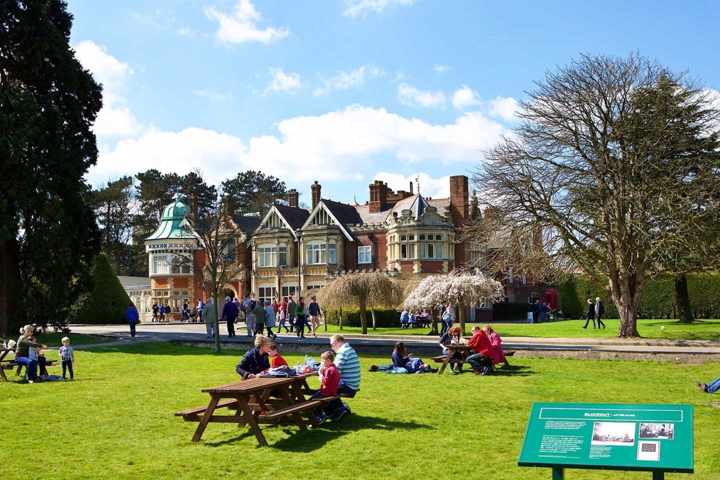 Bletchley-Park-Buckinghamshire-The-Mansion-2-©-Courtesy-of-Shaun-Armstrong-Bureau-for-Visual-Affairs-and-Andy-Stagg-Bletchley-Park-Trust