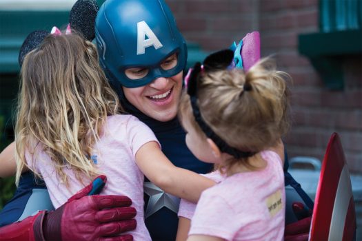 Meeting Captain America ©Disneyland Paris