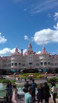 Mega Fam Trip Disneyland Hotel