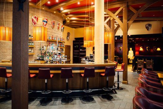 Bar in Vienna International Dream Castle Hotel ©Disney
