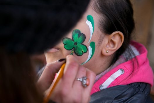 St Patrick's Day 2020 Face painting Disneyland® Paris