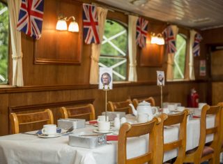 French Brothers Thames Cruise, London - Table set for dinner (NCN)