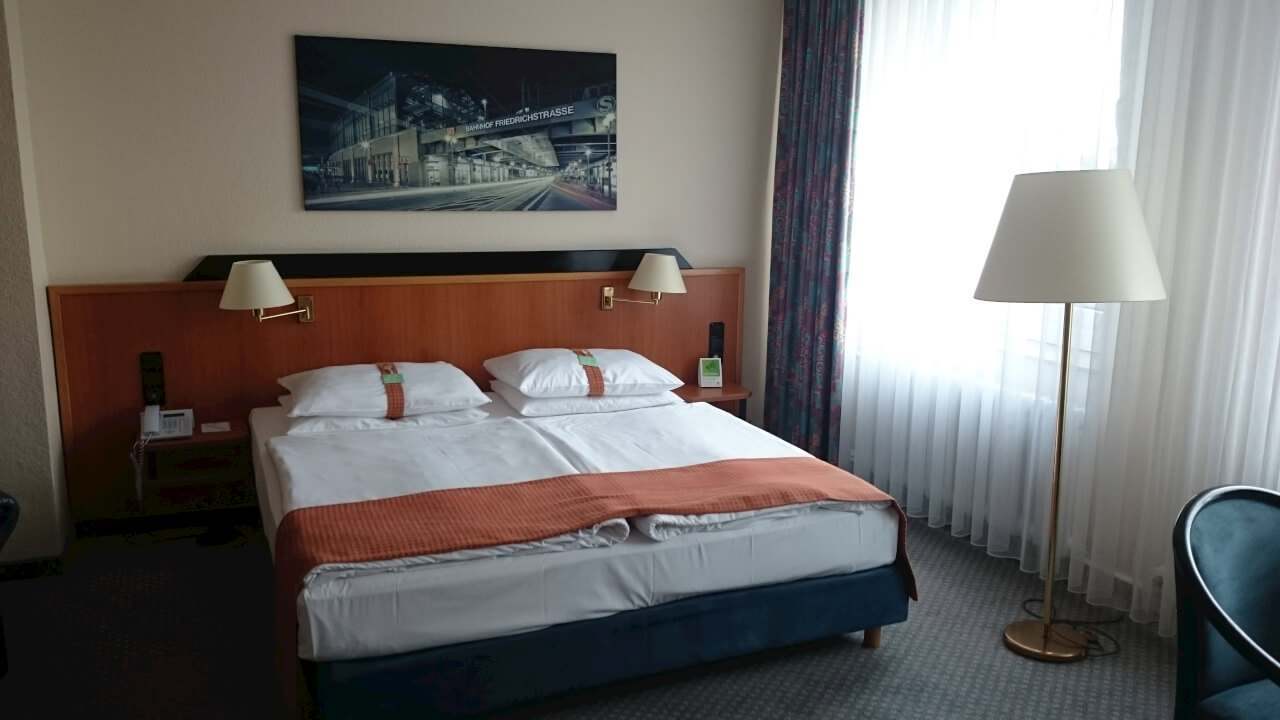 Holiday Inn Berlin Mitte - Double Room (BVE_NCN ...