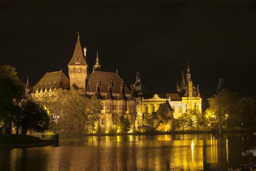 Hungary, Budapest, Group Travel, Budapest city park, vajdahunyad castle © budapestinfo.hu