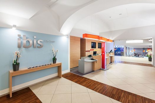 Ibis Praha Old Town, Prague - Lobby (C) Ibis Praha Old Town