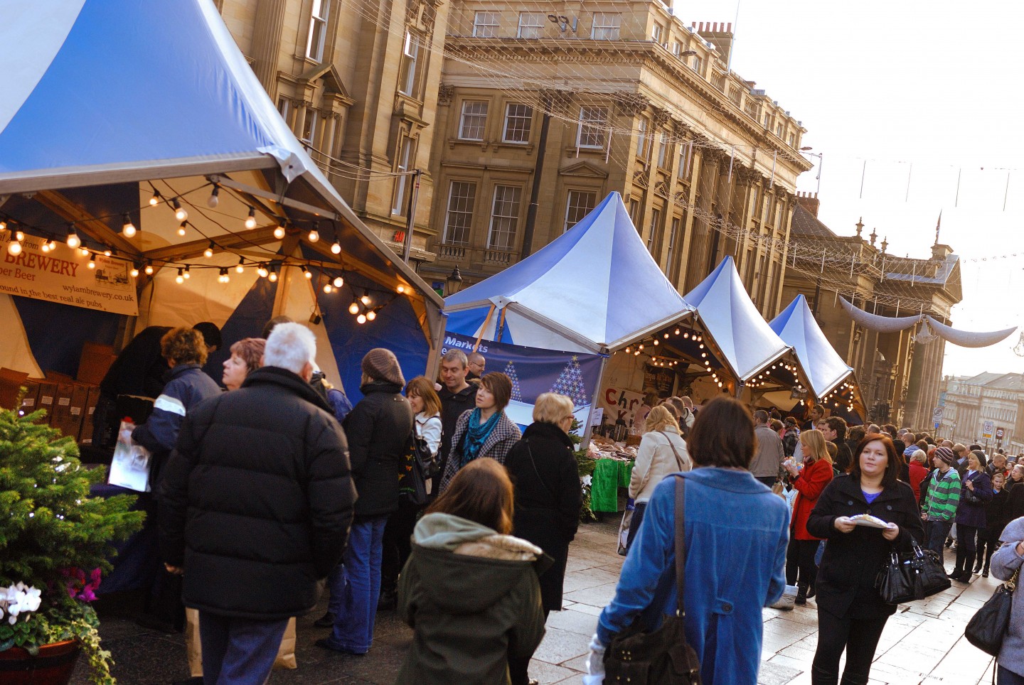 Newcastle Christmas Markets FESTIVE GROUP TOUR