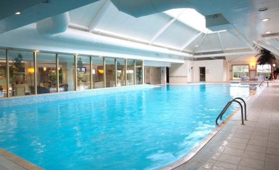 Park Royal Warrington Hotel - Swimming Pool