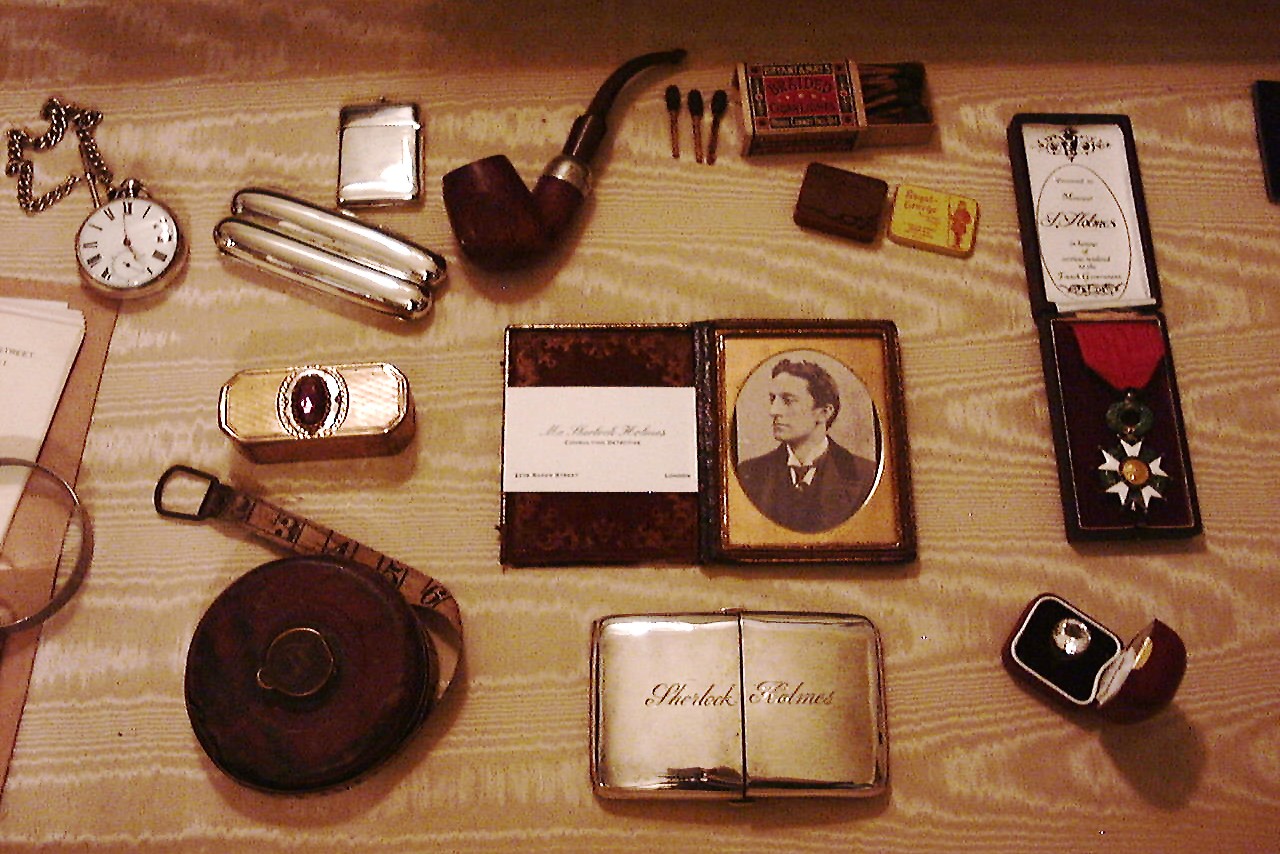 Sherlock Holmes Exhibits C The Sherlock Holmes Museum 221b Baker Street London England Www Sherlock Holmes Co Uk Greatdays Group Travel