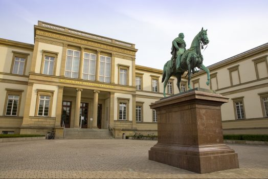 Stuttgart, Southwest Germany - Statue, South West Germany for groups © TMBW Mende