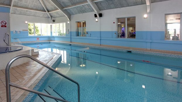 Holiday Inn Aylesbury - Hotel - Swimming Pool - NCN