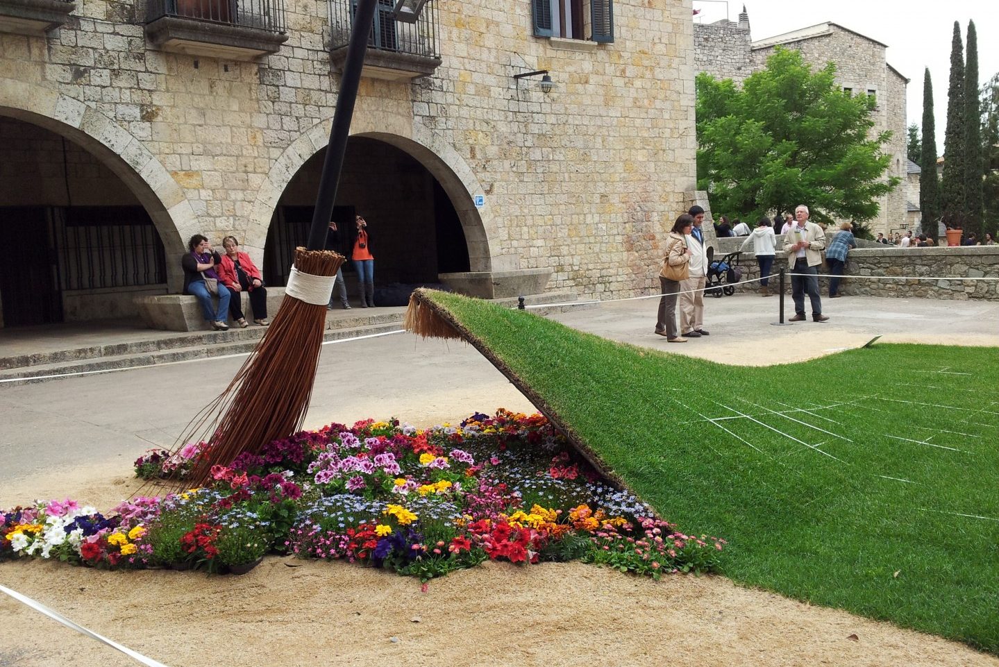 Spain, Cantabria, Girona, Temps de Flors, flowers, group tour, group travel © Girona City Council - AJ