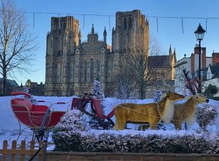 View from the Swan Hotel in Wells, Wells Abbey, Somerset (KWY-NCN)