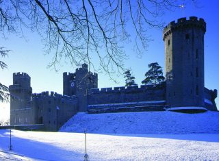 Warwick Castle, Warwickshire - Castle in Snow © www.warwick-castle.com