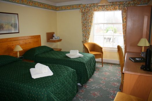 Yarn Market Hotel, Dunster, Somerset - Twin bedroom