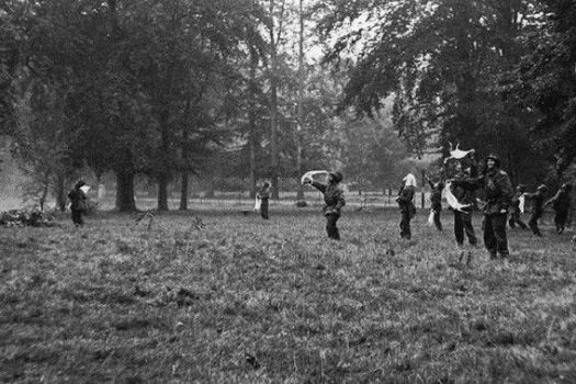 A photograph of soldiers from the airbourne museum, Holland - battle of arnhem (email NCN)