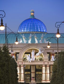 great hall entrance at dusk ©The Intu Trafford Centre
