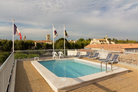 Best Western Atrium Arles swimming pool (NCN)